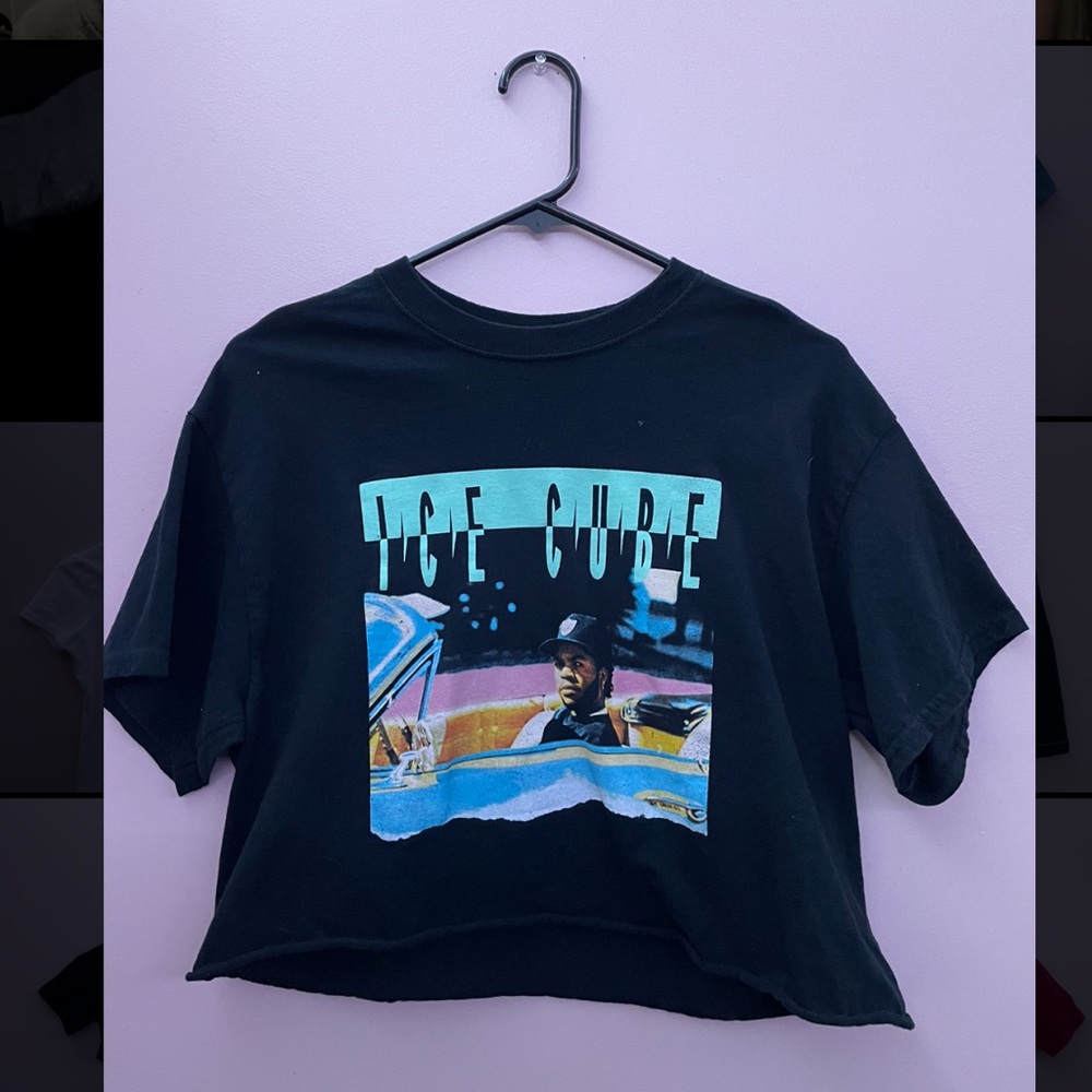 A cropped Ice Cube T-shirt
